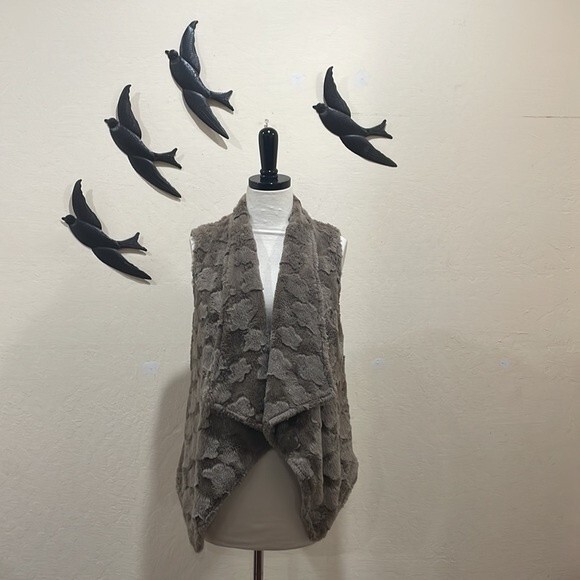 Anthropologie Elevenses Pelange Brown Faux Fur Open Front Vest - S - Picture 3 of 11